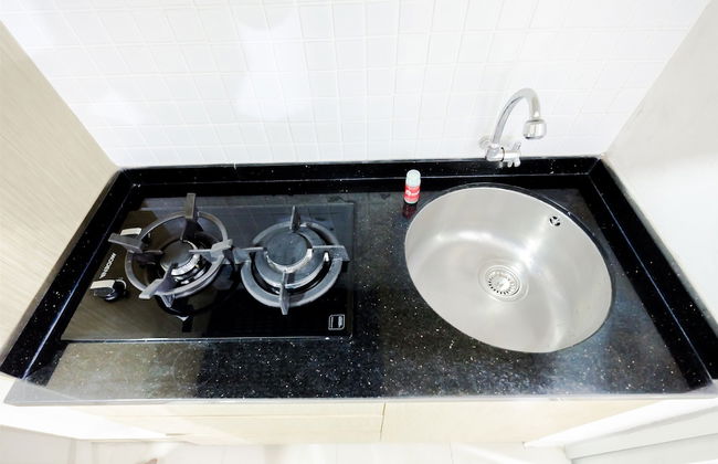 Simply & Clean Bassura City Apartment - Foto 10