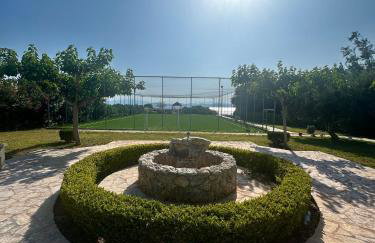 Seaside Villa with Private Football Pitch - Foto 26