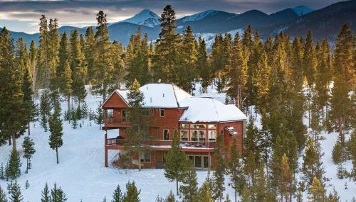 Stunning Mountain Retreat with View and Private Hot Tub - Foto 1