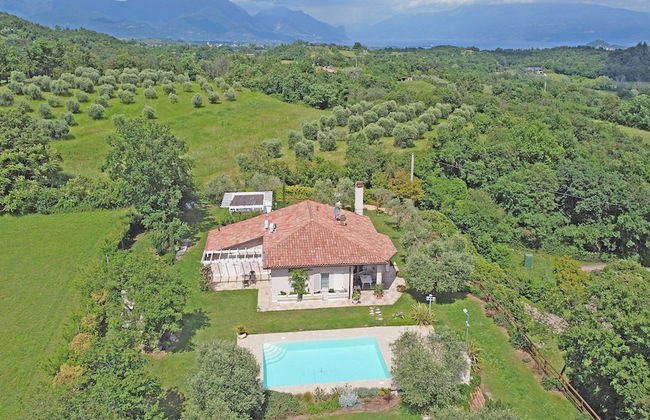 Villa Daniela con Piscina Vista Lago by Wonderful Italy - Photo 8