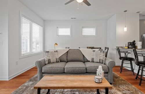 Charming Duplex Retreat in Old Town Manchester, VA - Foto 19