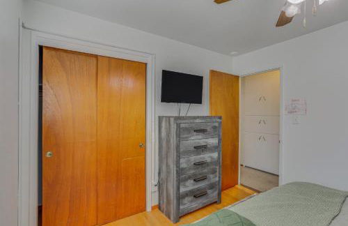 11 Mi to Burney Falls Charming Home with Fireplace - Foto 20