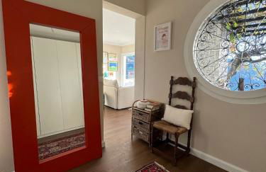 Artsy Italian lake retreat with stunning views! - Foto 41