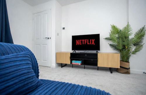 Willow by Alt-Stay - 3 Bed Home - Parking, WiFi & EV Plug - Contractors & Relocations - Weekly & Monthly Rates - Foto 11