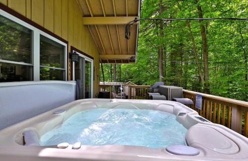 Fun In Fun Out Ski Home - Upper Unit, Renovated 3BR-2BA, Hot Tub, Close to Resort - Foto 3