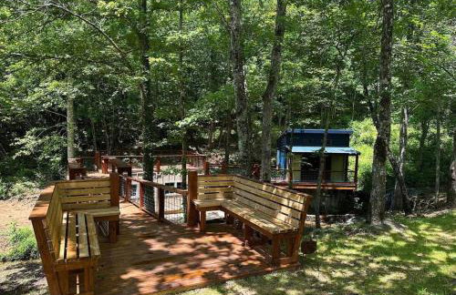 Blueberry Farm Cottage, Hot Tub, Creek, Game Room - Foto 43