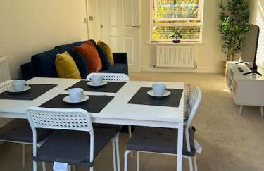 Great Ambience 3-Bedroom for Groups & Contractors - Photo 14