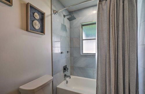 Naples Oasis with Screened Pool, Bike to Beach! - Foto 21