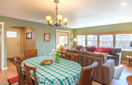 Sea Breeze! Walk to Beach!! In the Village! BBQ! Fast WiFi!! Dog Friendly! - Foto 14