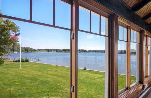 Stunning Waterfront Home w Private Dock - Foto 16