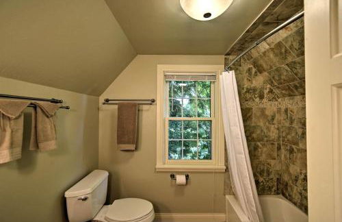 Family-Friendly Fish Creek Cape House with Deck! - Foto 16