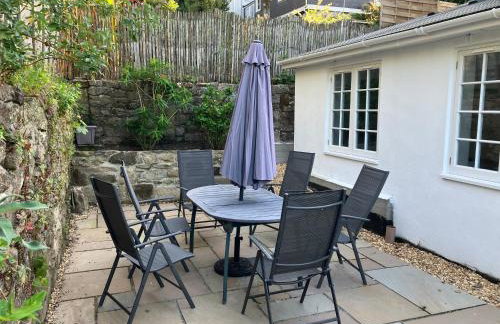 Lovely cottage in Penryn centre with parking - Photo 35