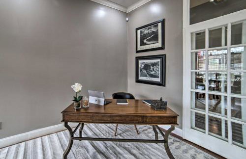 Starkvegas Clubhouse about 2 Mi to MSU Campus! - Foto 13