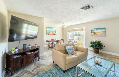 Sunny Cottage with lanai and garage, only 4 miles from Siesta Key - Foto 71