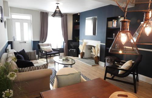 Aubrey Cottage - Photo 2