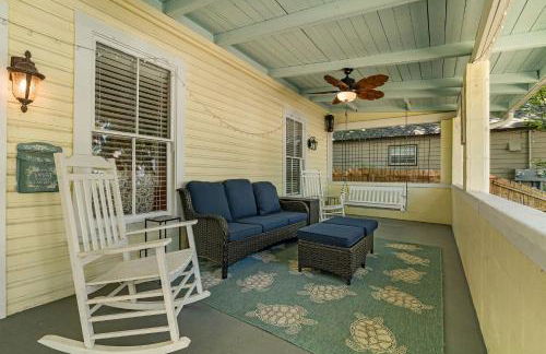 Secret Garden Hideaway l Walk to DNTN l Sleeps 8 - Foto 9