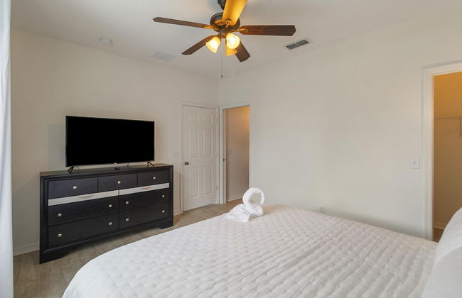 5/3 Pool Home Located in Sunset Ridge Community! - Foto 12