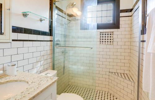 Bright St Petersburg Apartment, Walk to Downtown! - Foto 20