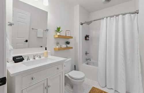 downtown Indy with Fire Pit and Free Parking - Foto 21