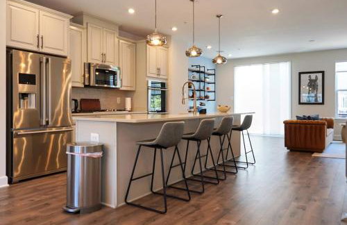 New LUX home close to DC and Metro - Photo 3