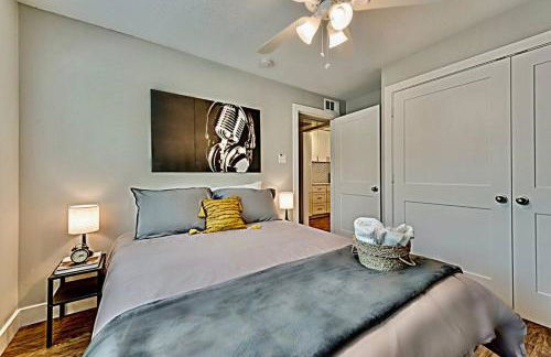 Global Cup The Rhythm Room Near Downtown Dallas! - Foto 3