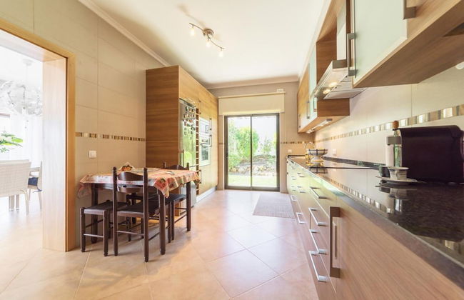 Villa Paraiso in S o Bartolomeu de Messines - Photo 12