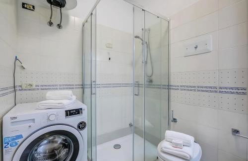 Esclusiva Vista Lago con Piscina e Parcheggio -Salò- - Foto 13