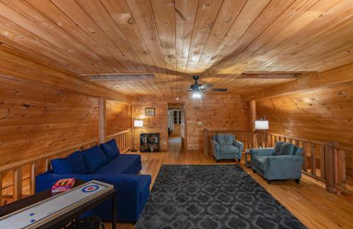 Treetops Cabin easy to Asheville with fast wifi and great view - Foto 9