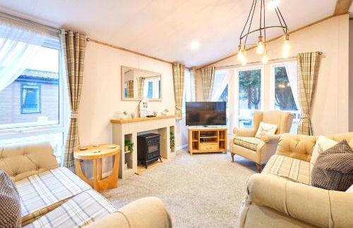 Peace Lodge with Hot Tub - Foto 10