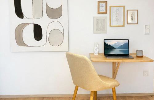 Modernes Zentrales Designer Apartment I Perfekt für Arbeiten & Familien - Foto 19