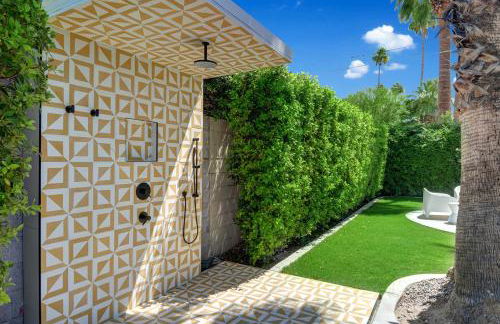 Ultra-Chic LUXE Mid-Century Estate- Resort Like Pool, Spa, Firepit, Outdoor Kitchen 3BED/3BATH - Foto 10