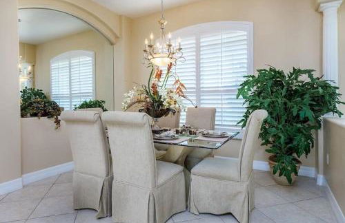 Luxury South Facing Pool Hot Tub Pool Table Air Hockey Gym BBQ 2 Miles to Disney - Foto 13