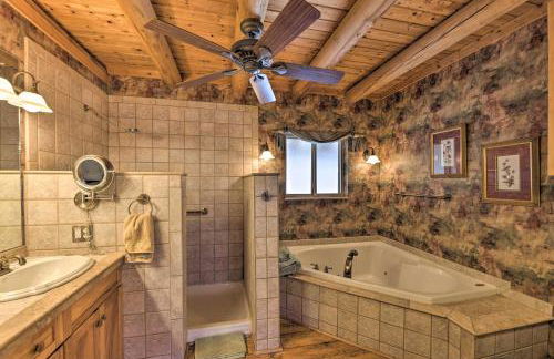 Serenity on the River Luxe Lewisburg Cabin! - Foto 11