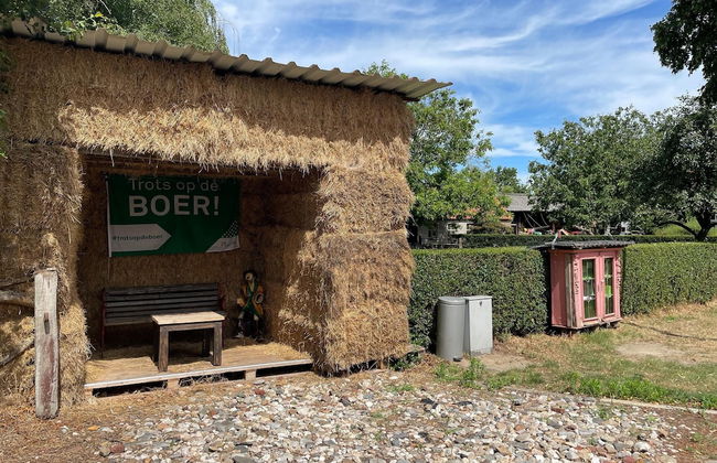 Family Farmhouse With Go-karts - Photo 38