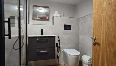 Fairview House - Foto 4, Shower