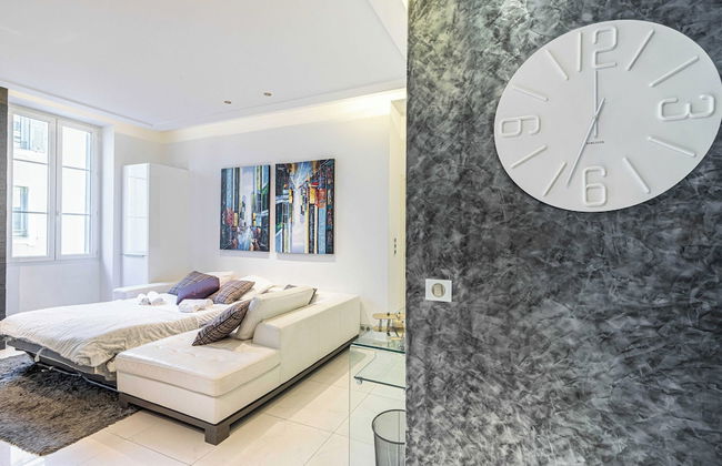 Large Renovated Studio - rue Hoche - Cannes Center - Foto 2