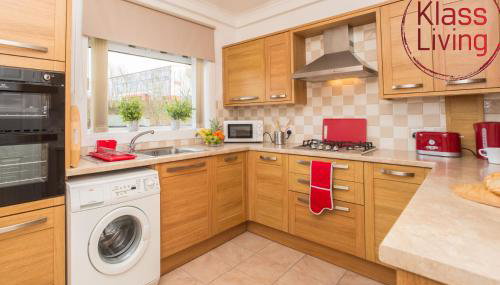 Two Bedroom House by Klass Living Serviced Accommodation Hamilton - Kenmar House With Parking & WiFi - Foto 5