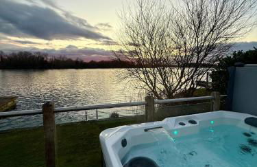 Lake View Landings Cotswolds Water Park South Cerney - Foto 48