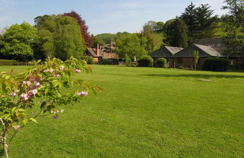 Duddings Country Cottages - Photo 9