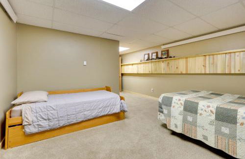 Hill City Log Cabin Along Newton Creek! - Foto 24