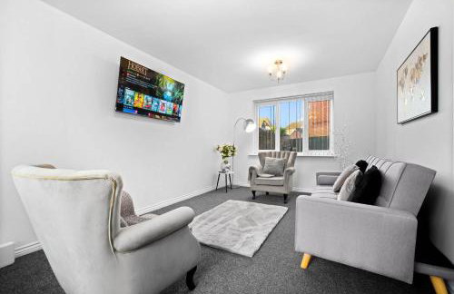 Harmony House 3 Bedroom New Build for Families, Contractors, Black Country Museum Sleeps 6 - Foto 2