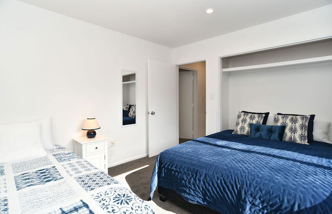 Moa Place - Christchurch Holiday Homes - Photo 3