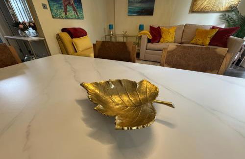 Elegant One Bedroom Apartment in Central London - Photo 4