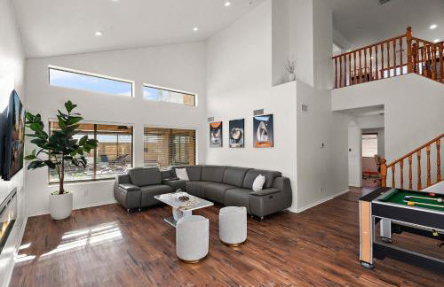 Serenity Splash Upscale Stay Pool Game Lounge - Foto 42