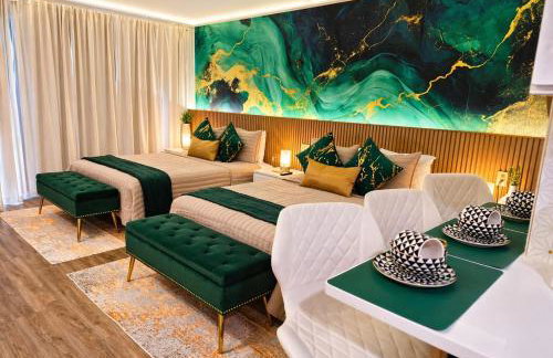 Emerald Luxe Lakeview 6 min to EPIC Universe - Foto 1