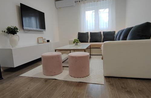 Apartments and pool Luminous - Photo 49