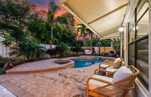 Tropical Getaway - Heated Pool & Patio Retreat - Foto 46