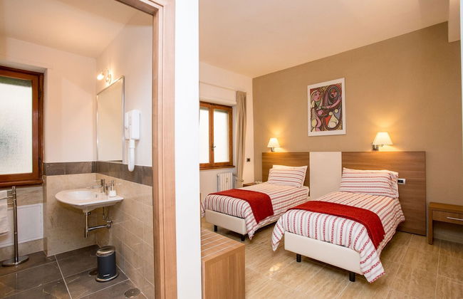 Trastevere's Friends - Photo 10