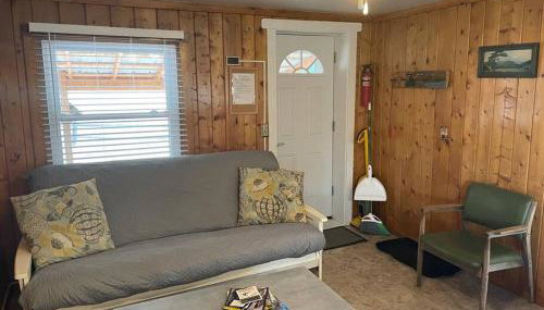 Cozy cabin #1 at Aspen Ridge Cabins - Photo 2