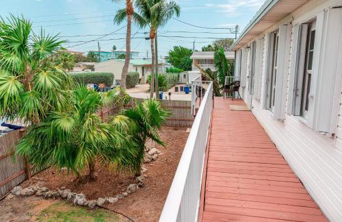 Near Beach Hot Tub Pet-Friendly - Foto 17